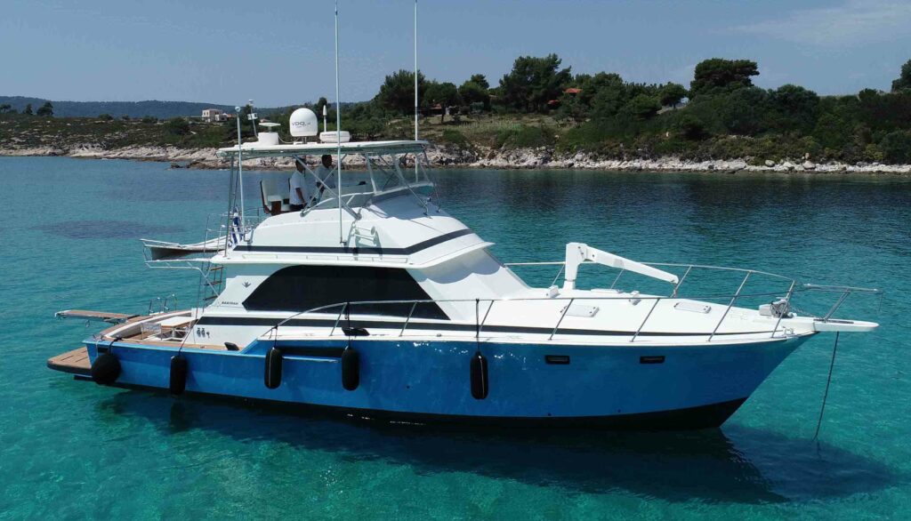 motor yachts for rent greece